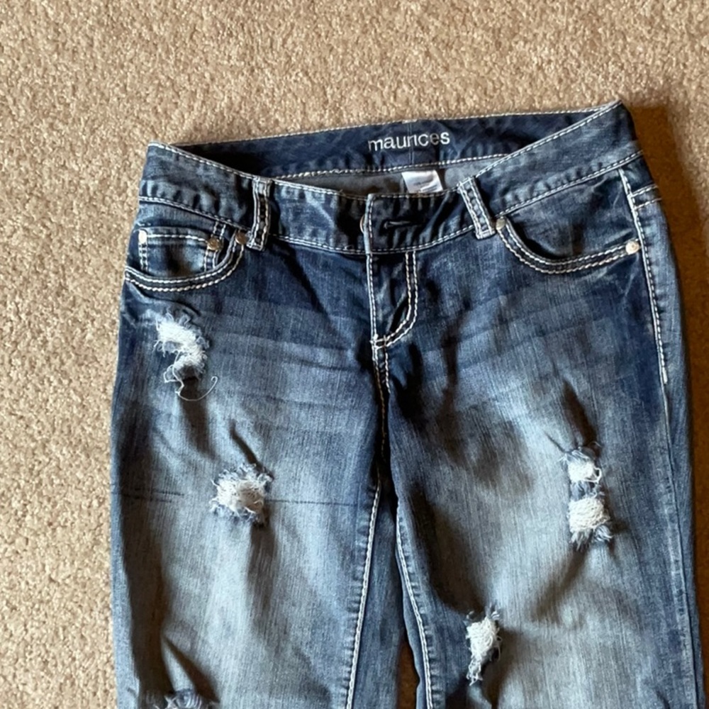Maurices Capri distressed jeans